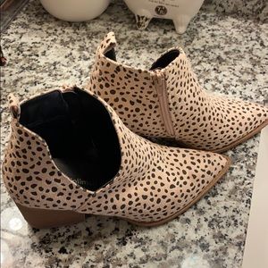Ankle booties